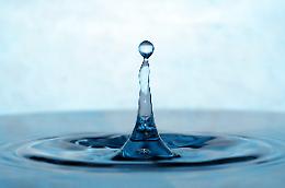 Acqua pubblica, la grande impostura nella Sicilia assetata fra inchieste e affari