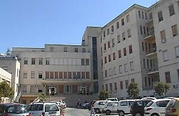 Vittoria, bimba di tre mesi muore in ospedale, i genitori denunciano i medici