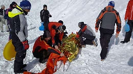 Folla di gitanti su versante Sud dell'Etna: due infortunati