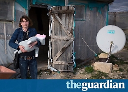 Lavoratrici rumene sfruttate nei campi, ministro rumeno in Sicilia dopo reportage Observer