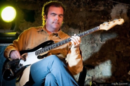 "Crossroads" il prog rock visto da Giuseppe Scaravilli