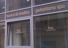 Rapina in banca a Barcellona Pozzo di Gotto: i ladri portano via 300 mila euro