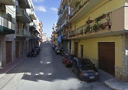 Ficarazzi, moglie ha un incidente, lui scende in strada e ferisce alla gola il rivale