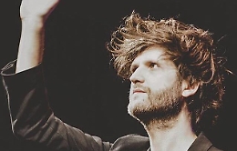 Dente chiuderà la notte di Rock the Targia