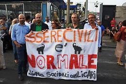 Catania, le foto del corteo in via del Rotolo per l'ispettore Licari