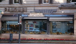 Così i Renzivillo pretendevano il “pizzo” dal titolare del Cafè Veneto