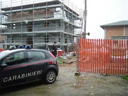 Irregolarità e lavoratori in nero: sanzioni a cantieri edili nel Catanese