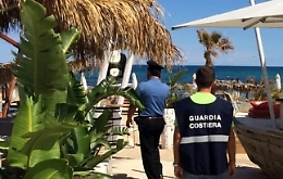 Noto, sequestrato lido per occupazione abusiva di suolo pubblico