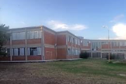 Avola, prof rimprovera alunno  e i genitori gli rompono una costola