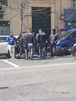 Catania, scontro moto-auto in viale Vittorio Veneto: un ferito