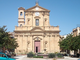 Rubati arredi sacri e svuotate cassette offerte nella chiesa madre di Bagheria