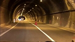 Crollano calcinacci, chiusa  galleria sulla SS115 tra Montallegro e Siculiana