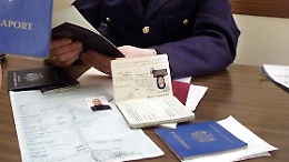 Scoperta una “agenzia” che riforniva di documenti falsi i Tamil in arrivo a Palermo