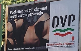 Palermo, «via il manifesto sessista: è un'offesa alla dignità delle donne»