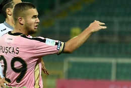 Serie B, il Palermo travolge il Pescara e si prende la vetta