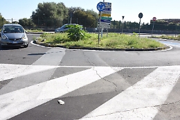 Catania, rotatoria fatale nella notte: 40enne su uno scooter perde la vita