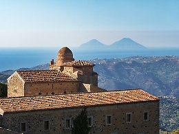 Comune non paga debito, pignorato monastero nel Messinese