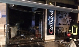 Fa esplodere il suo pub per riscuotere l'assicurazione: arrestato