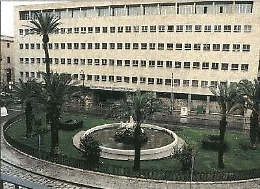 Palermo, è vittima dei bulli ma lo zio dà una testata al prof