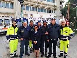 Associazione Giubbe d'Italia: “Natale con gli ultimi” con lo slogan “Ridere per vivere”