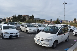 Protesta tassisti, assessore Falcone apre alla categoria