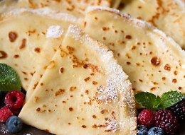Le cr&ecirc;pe regine della tavola nel giorno de La&nbsp;Chandeleur: ecco la ricetta