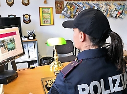 &laquo;Fuck the Police&raquo; sui social network, due palermitani nei guai