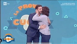 Elisa Isoardi dimentica Matteo Salvini: «Follemente innamorata di Alberto Matano»