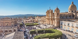 Mostre, concerti, opere liriche e l'immancabile Infiorata a "Noto città d'Arte"