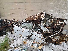 Attentato Pizzolungo, auto blindata del giudice Palermo tra rifiuti in autoparco