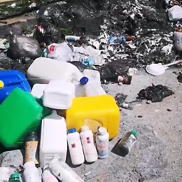 Ragusa: chilometri di discarica a cielo aperto a Marina di Acate
