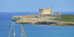 «L'Isola di Capo Passero in vendita? Una corbelleria». Ma sorgerà un resort sotto il Castello Tafuri