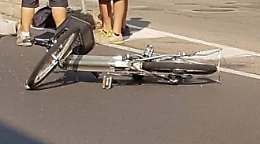 Catania, fingono un incidente e picchiano automobilista: due arresti