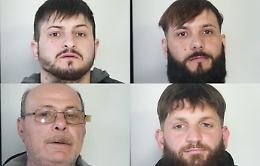 Carruba di Giarre, quattro arrestati per un tentato furto di liquori