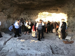 Villasmundo torna nelle grotte  della Timpa
per rivivere la sua storia