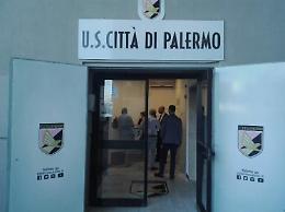 Calcio, legali del Palermo chiedono al Coni «stop» ai play off di Serie B