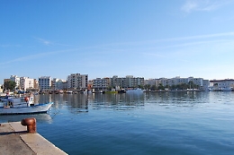 Marsala, ventenne tenta suicidio gettandosi in mare: salvato da carabiniere