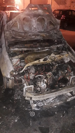 Siracusa: Via Misterbianco, auto esplode durante la notte