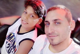 Bimbo morto in schianto di un'auto
ad Alcamo: il papà guidava drogato