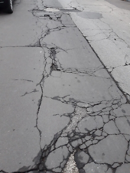 Trecastagni : Via A. di Sangiuliano è  diventata una mulattiera