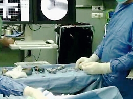 «Mia moglie operata in ritardo all'ospedale Civile di Ragusa poteva essere salvata»