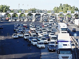 Dopo il pedaggio carreggiata a imbuto, code in A18 e ai caselli per i lavori del Cas