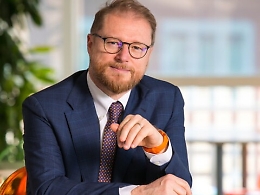 «Un'estate senza fumo oggi è possibile», meno sigarette, ora piacciono le IQOS