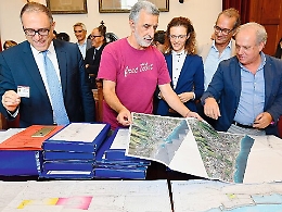 Messina, firmato il contratto per il Porto di Tremestieri