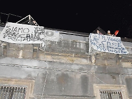Catania, esplode il problema casa: famiglie e striscioni al B&amp;b