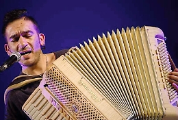 Catania, al Castello Ursino Carmine Ioanna: quando la fisarmonica “incanta”