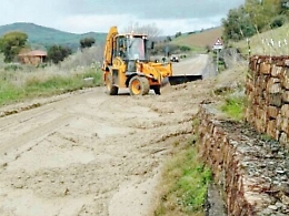 Smottamento sulla Statale 575, la strada non è chiusa
