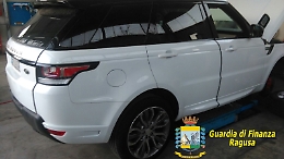 Vittoria, viveva nel lusso ma dichiarava meno di 6 mila euro l'anno: beni sequestrati a un imprenditore