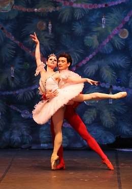 Catania, al Massimo Bellini si balla il fantastico " Lo Schiaccianoci"