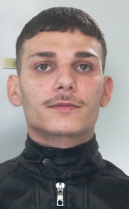 Catania, banda della "spaccata": i loro volti